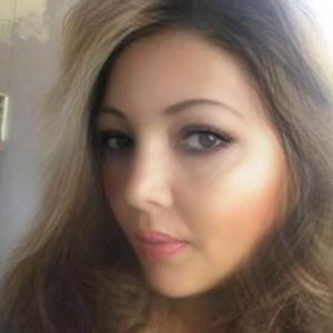 Meet your Posher, Isabel